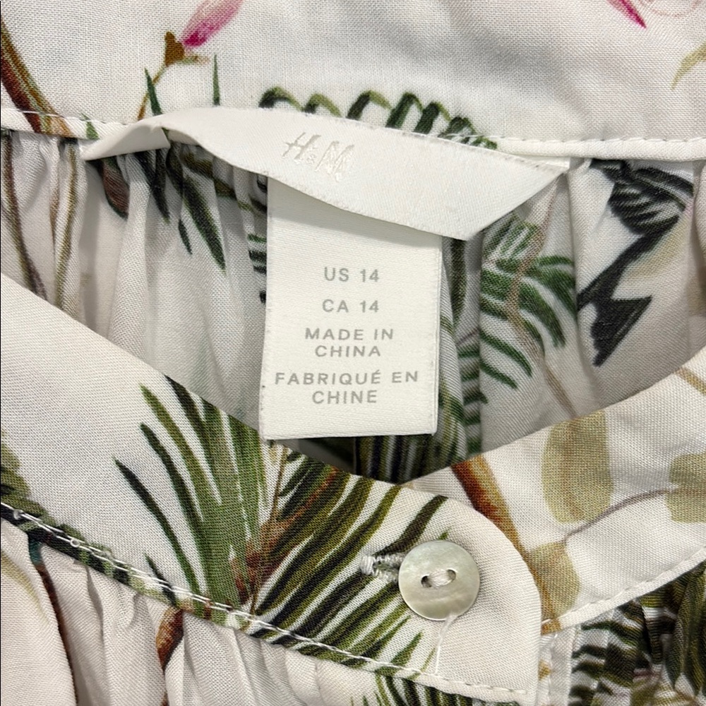 H&M Jungle Floral Print Blouse Womens Size 14 Balloon Sleeve 1/2 Placket Popover - Picture 2 of 16